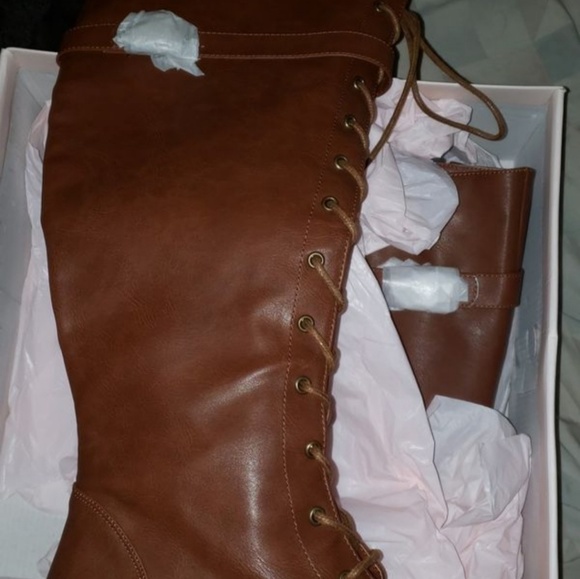 Boots - Picture 2 of 3